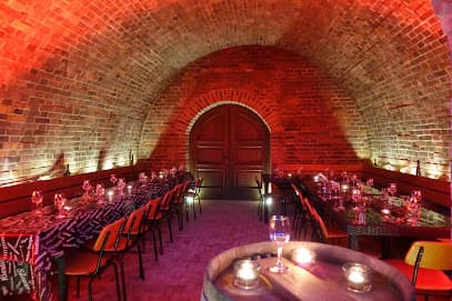 Weinkeller "Am Goldenen Wagen" Teubert & Kruchak GmbH