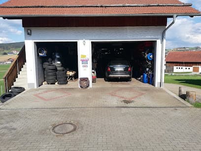 Charlys Reifenhandel