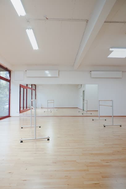 STUDIO A - Tanzschule für Ballett und zeitgenössischen Tanz